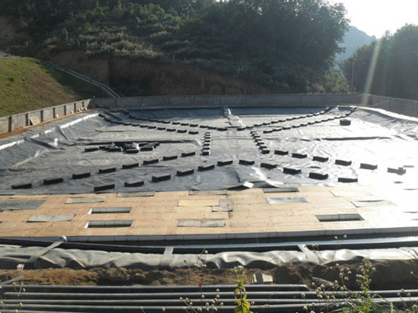 垃圾填埋場(chǎng)-調節池防滲膜