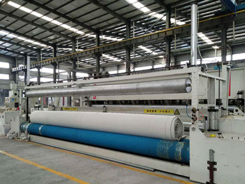 土工布生產(chǎn)線(xiàn)