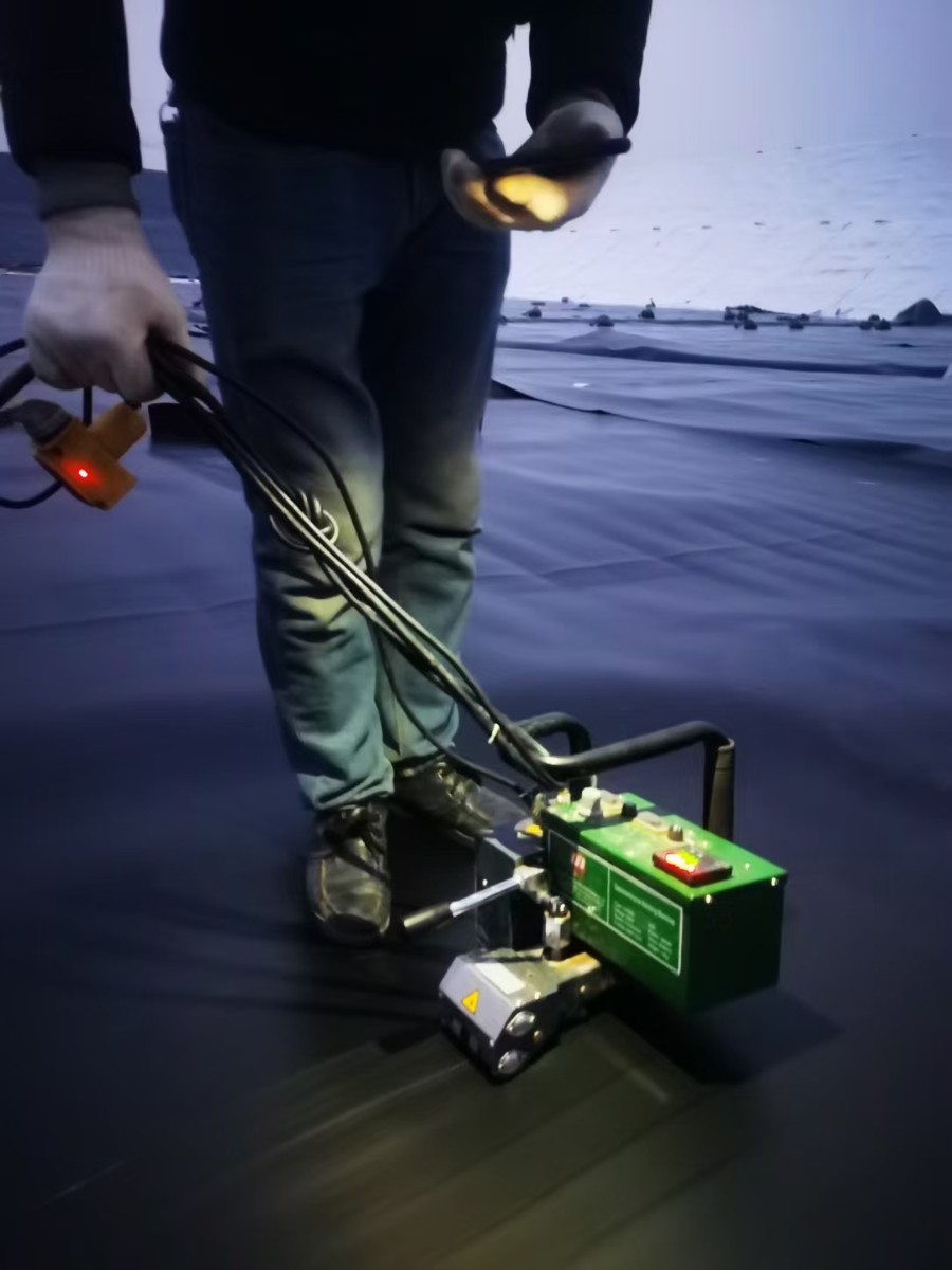 垃圾填埋場(chǎng)是如何施工的呢？山東土工膜廠(chǎng)家帶您了解一下