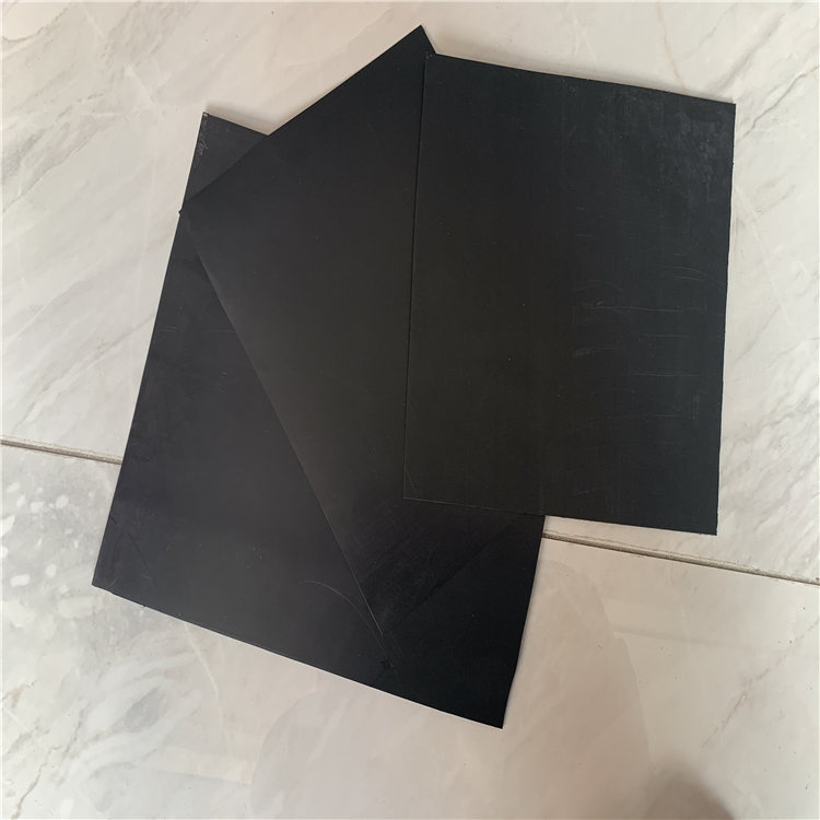 土工膜廠(chǎng)家山東路易達介紹土工膜生產(chǎn)工藝