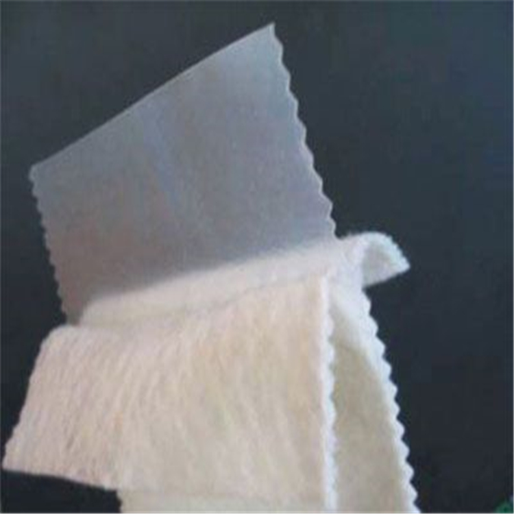 復合土工膜施工的注意事項有哪些？