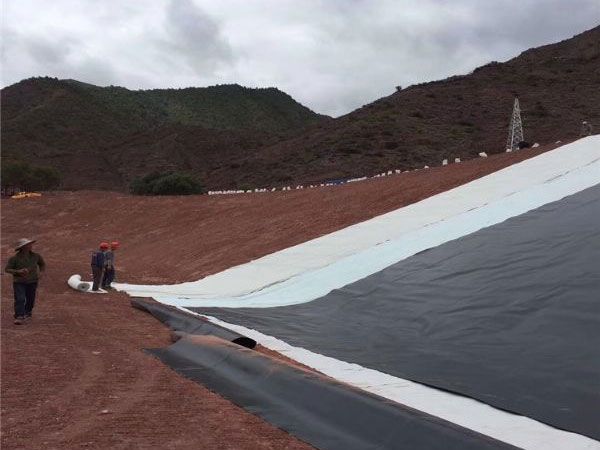 土工膜在垃圾填埋場(chǎng)的作用是什么？